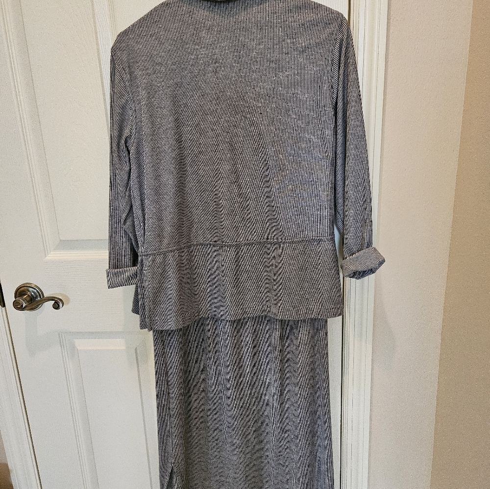 EUC CLIO 2 PIECE DRESS - Picture 2 of 7